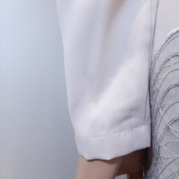 Marciano Long Sleeve Mini Dress Lace Hem Lace Up Keyhole Back Cocktail Size XS - Picture 12 of 16